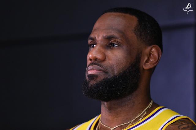 库里36分霍姆格伦伤退 勇士克雷霆升至西部第2