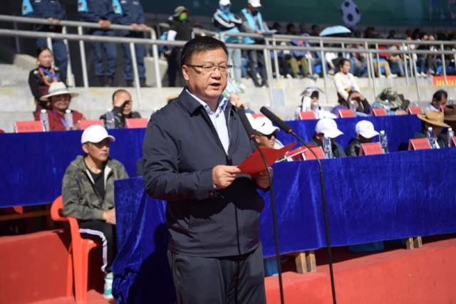 2026十堰马拉松鸣枪开跑 上万跑者领略“山水车城”